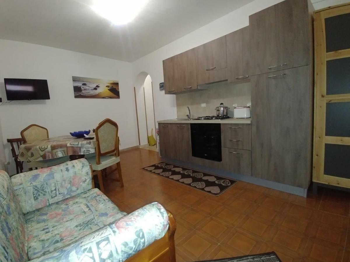 La Casa Di Angelo Hotel Bosa Buitenkant foto